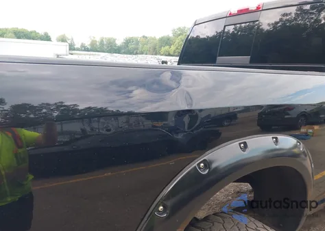 2013 Ram 2500 Slt z USA, uszkodzony, nr VIN 3C6UR5DL3DG512546